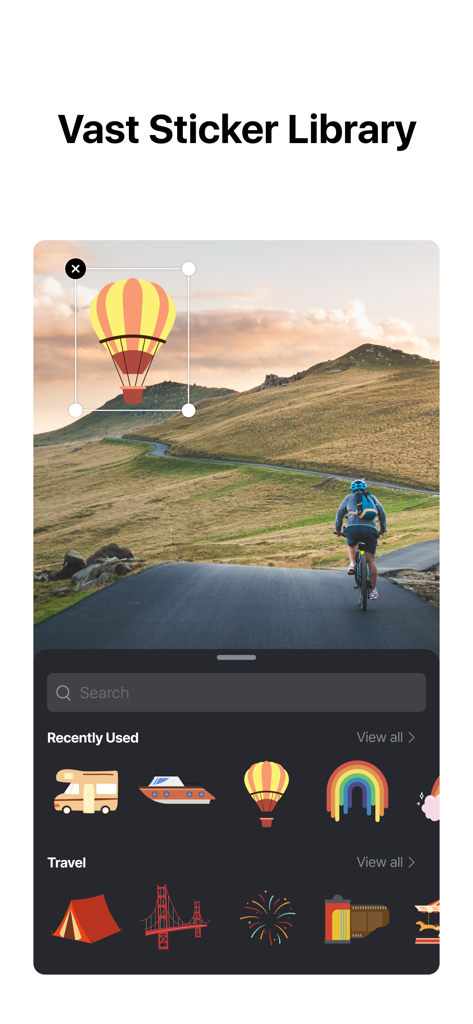 Um usuário adicionando um adesivo de balão de ar quente da biblioteca do VN Editor de Vídeo a um vídeo de um ciclista.