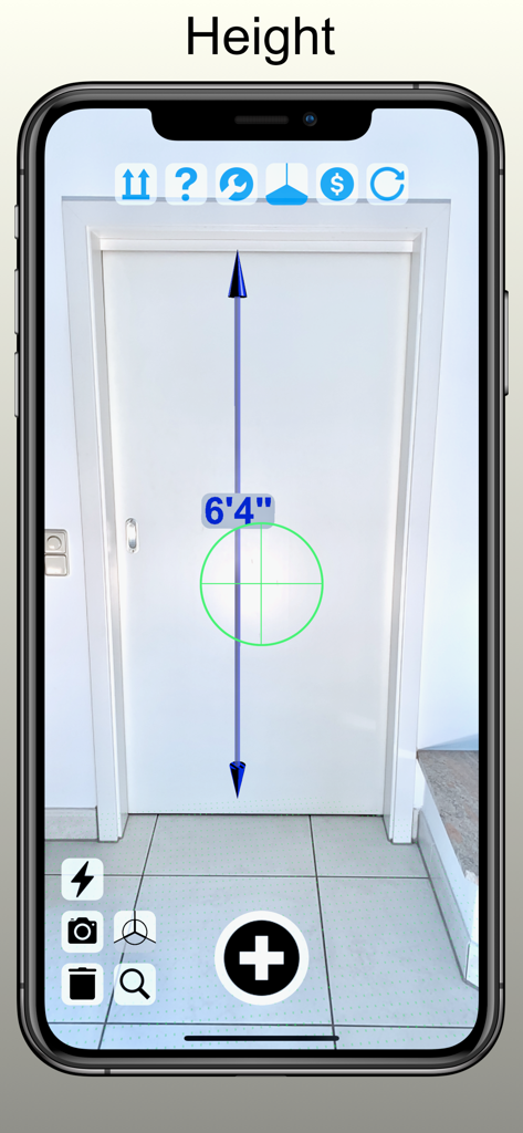 Tape Measure Camera AR Ruler - iPhoneの画面で6フィート4インチと表示されている、ドアの高さを測定中のARメジャーアプリ