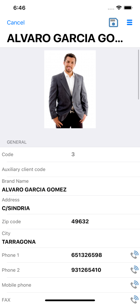 iGes - Sales management - iGes sales management app client profile interface showing customer contact details
