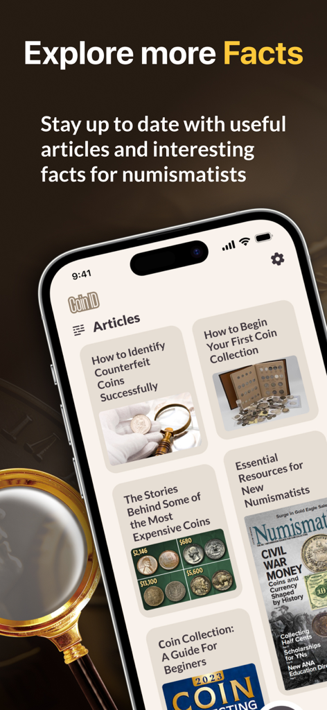 Um smartphone mostrando artigos numismáticos e uma lupa para identificação de moedas
