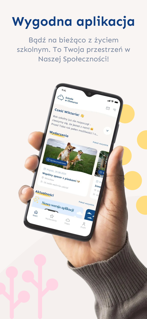 Szkoła w Chmurze - Uma tela de smartphone exibindo o painel do aplicativo Szkola w Chmurze com eventos comunitários e notícias escolares para pais de ensino doméstico.