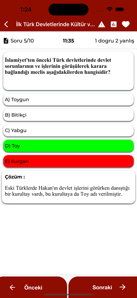 EKYS - EKYS Prüfungsvorbereitungsbildschirm, der eine Multiple-Choice-Geschichtsfrage und ihre Lösung anzeigt