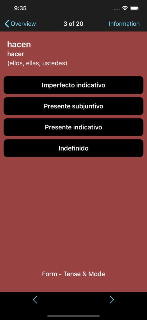 Interfaz de cuestionario de conjugación de verbos en español que muestra opciones de opción múltiple para el verbo hacer.