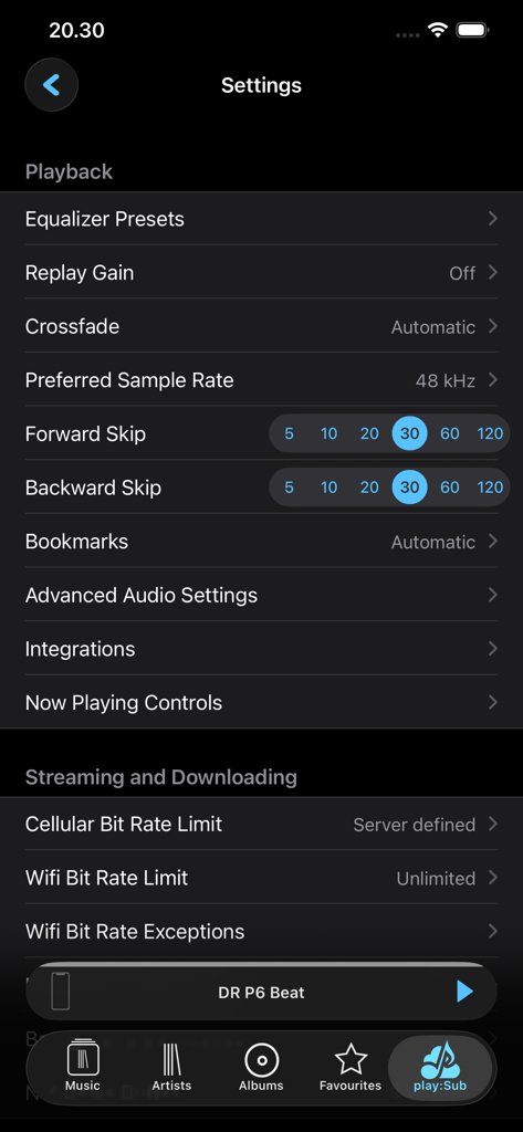 Interfaz de configuración de play:Sub Music Streamer que muestra opciones de reproducción como la frecuencia de muestreo y los límites de tasa de bits de streaming.