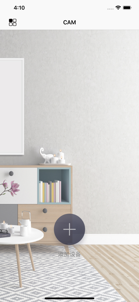 Screenshot der minicam App-Oberfläche mit einem Plus-Symbol zum Hinzufügen einer neuen Überwachungskamera vor einem Wohnzimmerhintergrund.