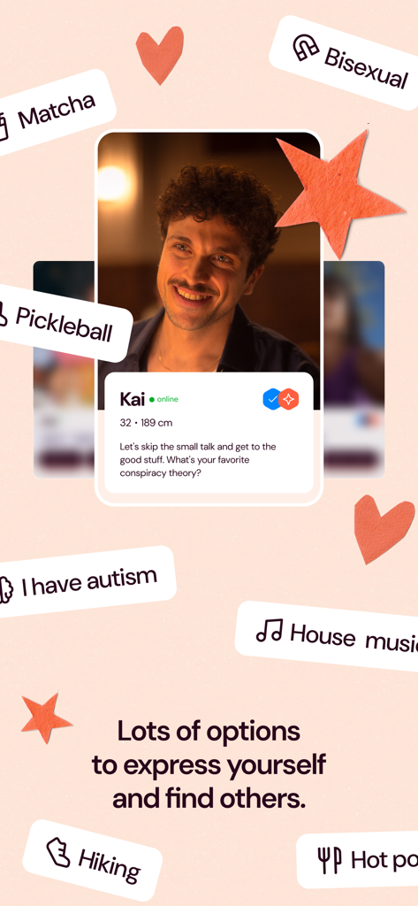 Breeze - No Chat, Just Dates - Breezeデーティングアプリのプロフィール画面。ピクルスボールやハウスミュージックなどの興味やアイデンティティタグに囲まれたユーザーが表示され、自己表現ができる