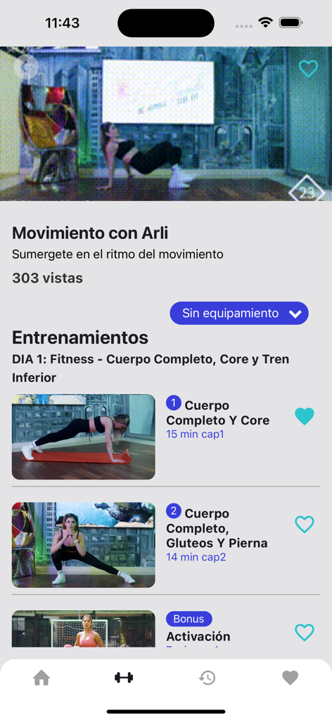 Pantalla de la app Tracende mostrando programas de entrenamiento físico y sesiones de movimiento dirigidas por un influencer.