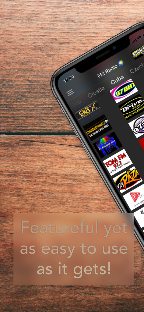 FM Radio Wave - Interface de l'application FM Radio Wave sur un iPhone montrant une variété de stations de radio internationales