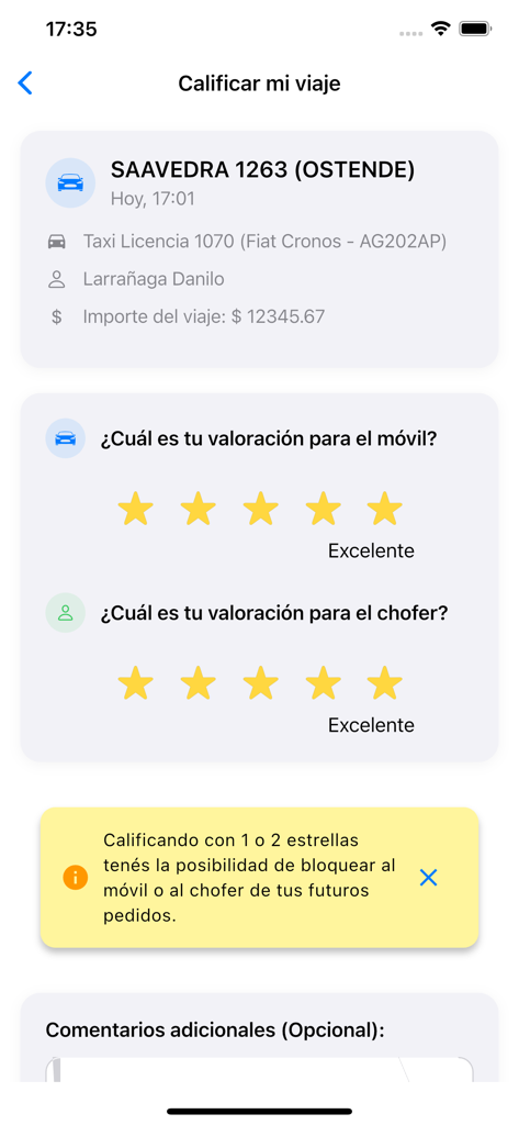 Oberfläche der Taxis Pinamar App, die den Bewertungsbildschirm für die Fahrt mit Fünf-Sterne-Bewertungen für den Fahrer und das Fahrzeug zeigt.