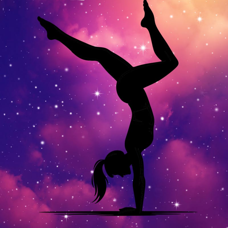 female handstand siluete