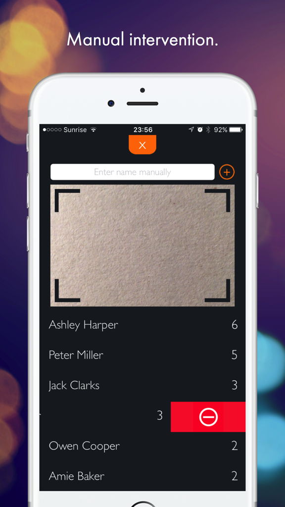 QR Counter - Pantalla de intervención manual de la aplicación QR Counter con lista de puntuaciones de estudiantes