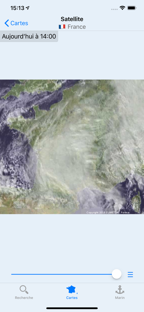 Mappa meteorologica satellitare della Francia nell'app Meteorama che mostra la copertura nuvolosa in tempo reale.
