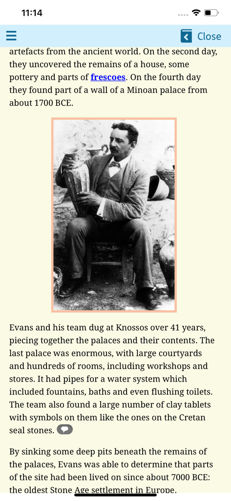 Reading Buddy - An educational ebook page in the Oxford Reading Buddy app about the Minoan palace of Knossos featuring an archival photo