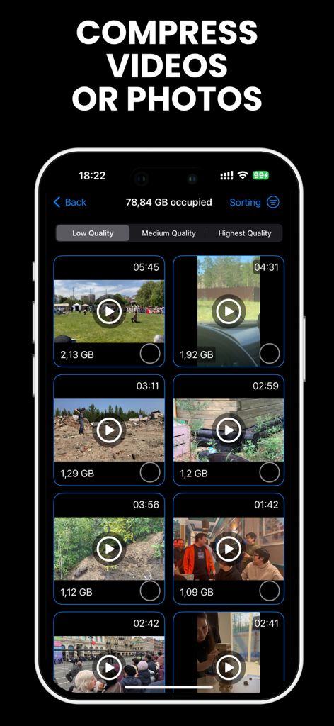 WashKit: Phone Storage Cleaner - Pantalla de la aplicación WashKit que muestra una lista de videos grandes con tamaños de archivo listos para comprimir y liberar espacio de almacenamiento