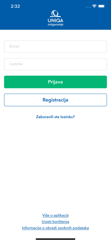 Login and registration screen for the mojaUNIQA insurance management app with fields for email and password.