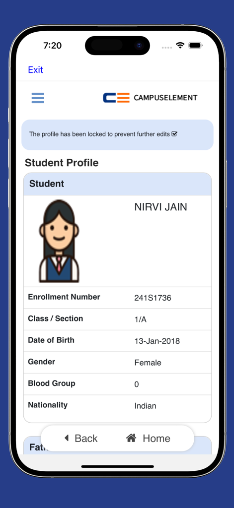 Transcend Education - Interfaz de la aplicación Transcend Education que muestra el perfil de un estudiante con nombre y detalles de inscripción.