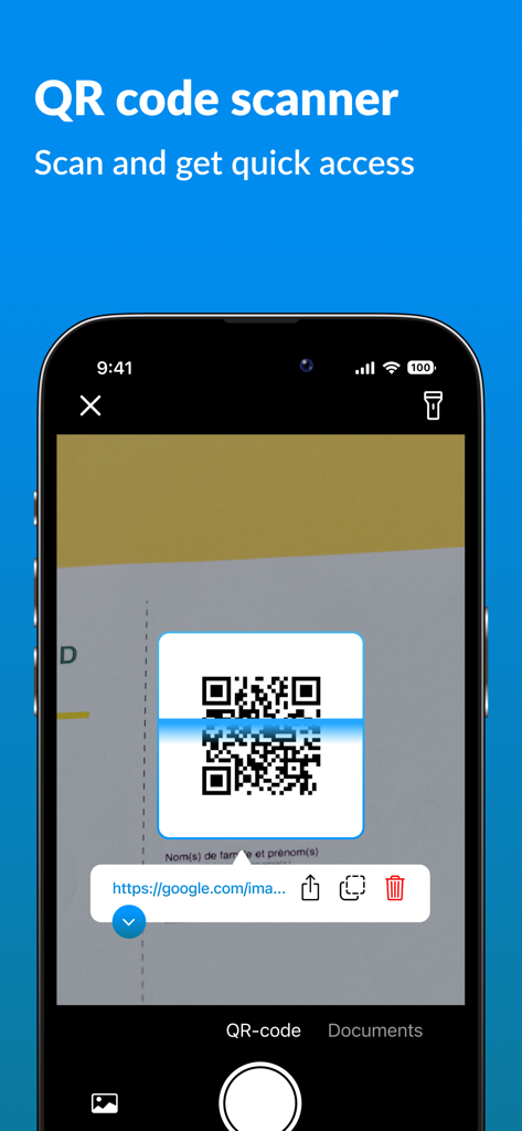 Scannero: fast scan to PDF&JPG - Interfaz de la aplicación móvil Scannero escaneando un código QR en un iPhone.