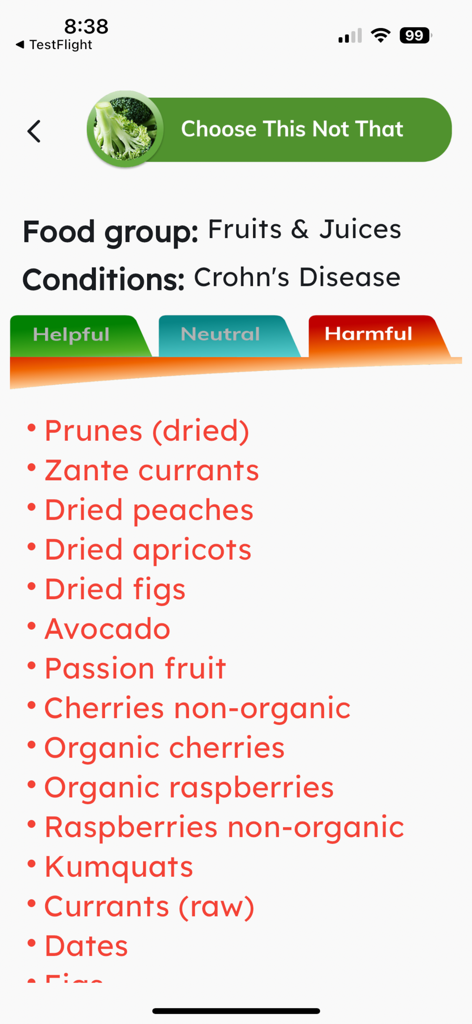Una lista de frutas y jugos perjudiciales para pacientes con enfermedad de Crohn que se muestra en la interfaz de la aplicación.