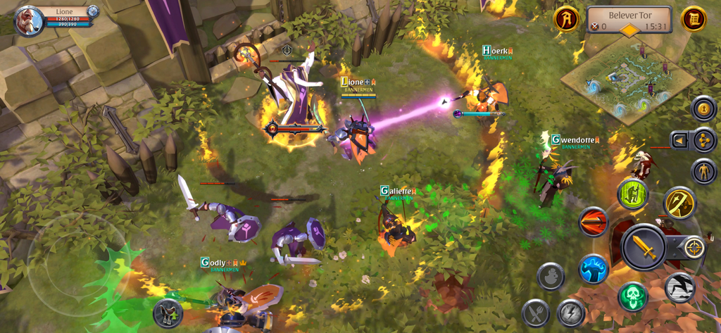 Combat de groupe dans Albion Online mobile, avec des joueurs de la guilde Bannermen utilisant la magie et des épées dans une bataille fantastique.