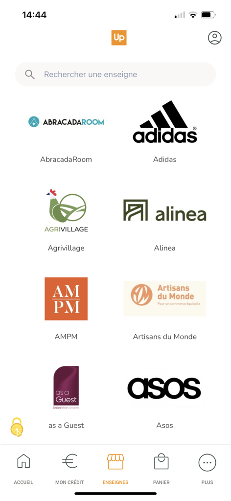 Up Cadeaux - Écran de l'application mobile Up Cadeaux affichant une liste de détaillants partenaires, y compris Adidas et Asos