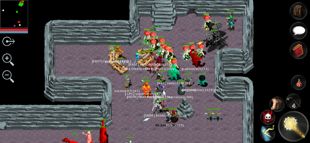 Forgotten Tales - Classico gameplay MMORPG isometrico 2.5D in Forgotten Tales che mostra più giocatori in un dungeon