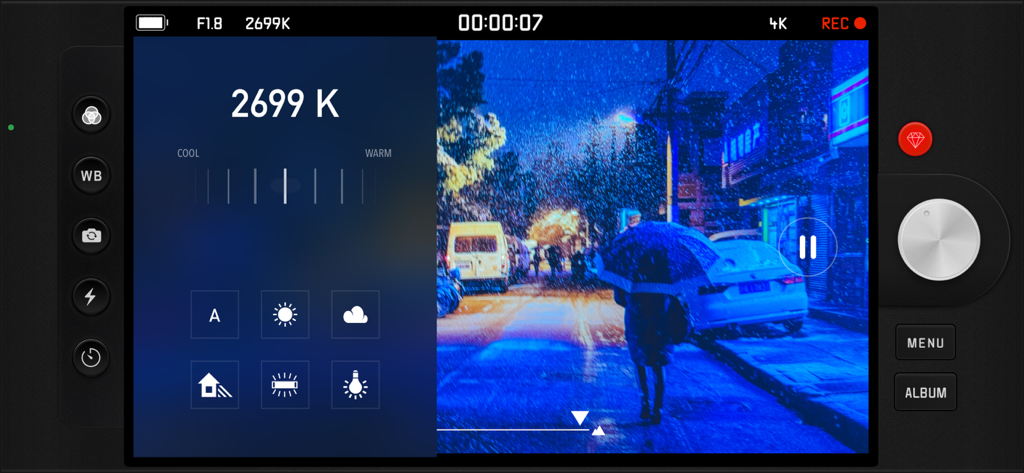 RECO - 4K VIDEO & FILM FILTER - Interface do aplicativo de vídeo RECO mostrando configurações manuais de balanço de branco e uma gravação 4K de uma rua noturna nevada