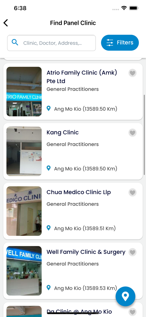 m-Plify - Tela do aplicativo móvel m-Plify exibindo uma lista de clínicas médicas credenciadas com opções de busca e filtro.