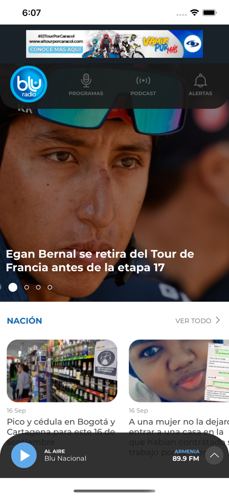 Interfaz principal de la aplicación BLU Radio mostrando noticias colombianas y controles de radio en vivo