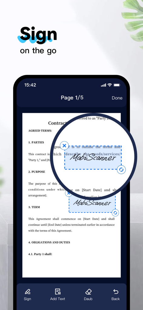 MobiScanner - PDF Scanner App - MobiScannerアプリのインターフェイスに契約書ドキュメントにデジタル署名が適用されている様子