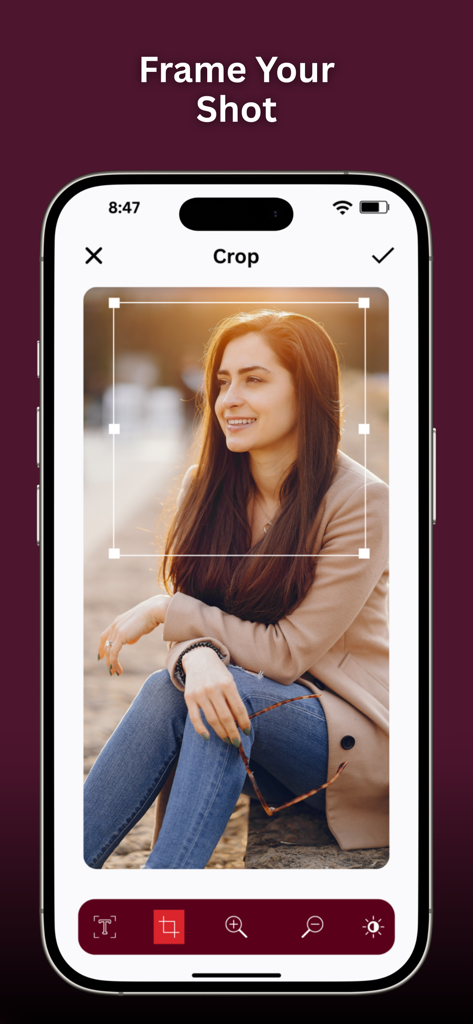 Photo Edit Studio++ - Interface of the Photo Edit Studio app showing the crop and frame tool on an iPhone