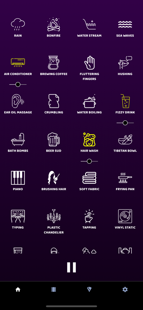 Una cuadrícula de íconos para varios disparadores de sonido ASMR que incluyen sonidos de naturaleza y del hogar en la aplicación ASMR Sound.