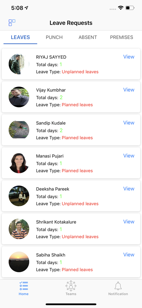 Panel de la aplicación de gestión de la fuerza laboral que muestra una lista de solicitudes de ausencia de los empleados con estado planificado y no planificado.
