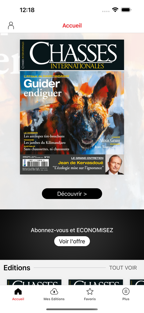 Chasses Internationales - Home screen of the Chasses Internationales app showing a digital magazine cover featuring an African wild dog