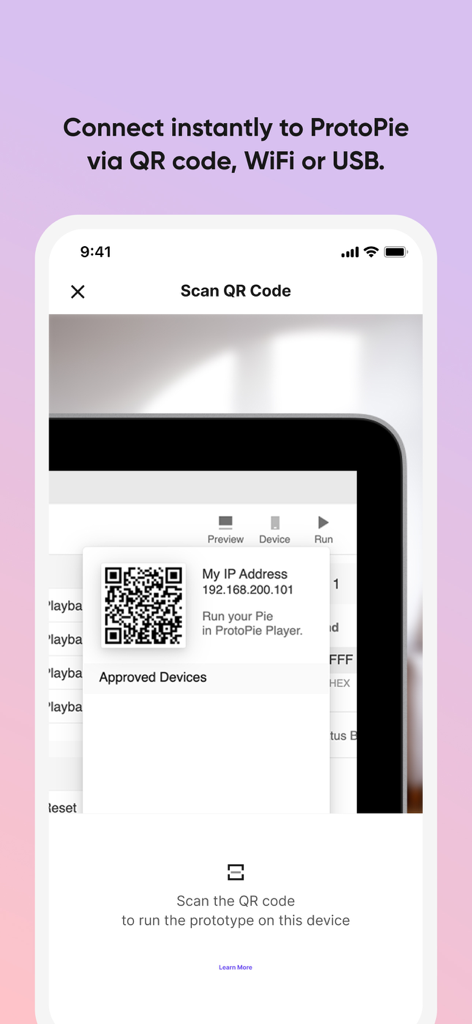 Aplicativo ProtoPie Player escaneando um código QR em um computador para conectar instantaneamente e executar um protótipo móvel.