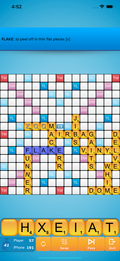 Classic Words (solo word game) - Pantalla de juego de Classic Words mostrando un tablero de crucigrama y definiciones de palabras