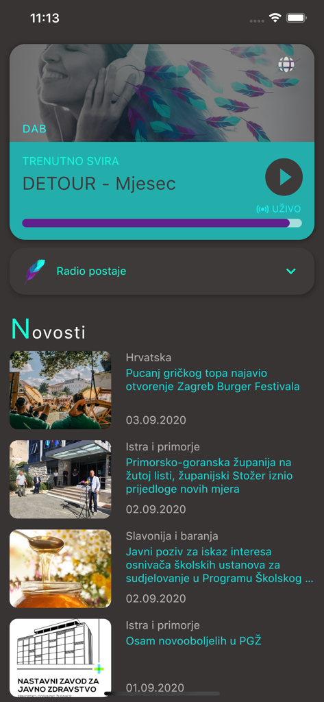 Laganini FM - Screenshot of Laganini FM app showing the live radio player and a news feed in Croatian.