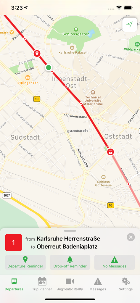 Una captura de pantalla de la aplicación Departures Live que muestra una ruta de tránsito en un mapa de Karlsruhe con detalles del viaje y opciones de navegación