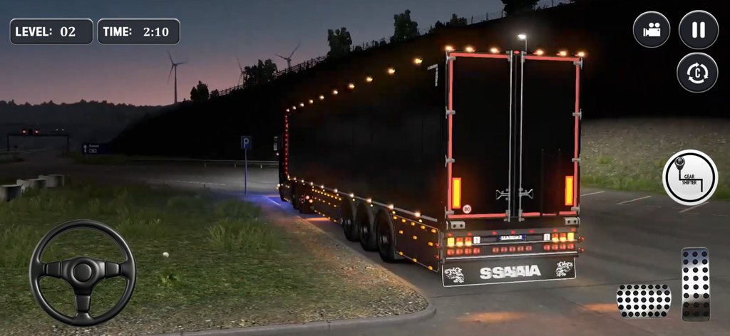 Truck Games Euro Truck Driving - Pantalla de juego de un camión cisterna negro con luces de marcador brillantes por la noche en el simulador Euro Truck Driving.