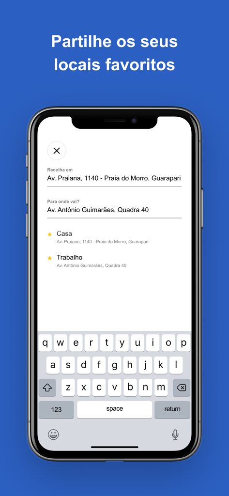 Interfaz de la aplicación de taxi Livre en un iPhone que muestra destinos favoritos y entrada de dirección para la reserva de viajes.