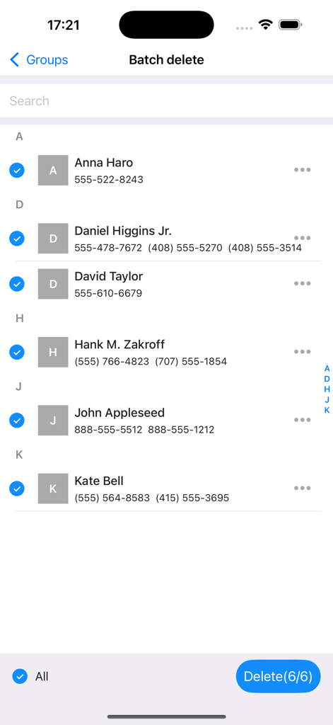 Interface montrant la fonctionnalité de suppression de contacts en masse avec plusieurs contacts sélectionnés dans l'application Contacts Pro