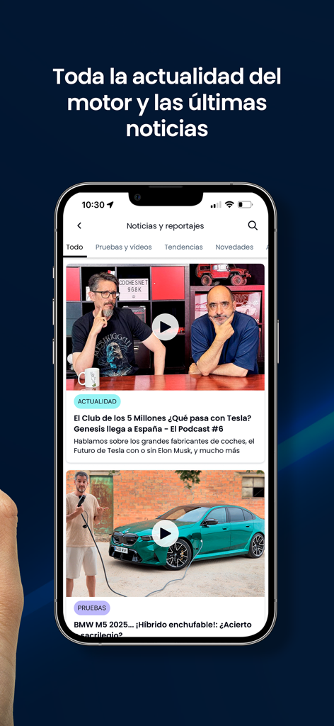 Coches.net app interface showing motor news reports and car video reviews