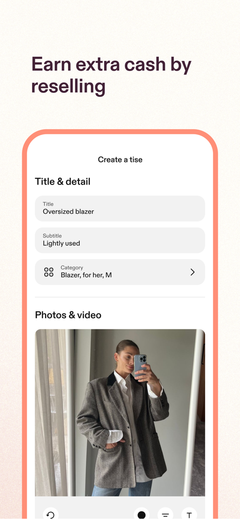 Tise | Reuse fashion - Tiseでオーバーサイズのブレザーを販売するための出品を作成するプロセスを表示するモバイルアプリのインターフェース