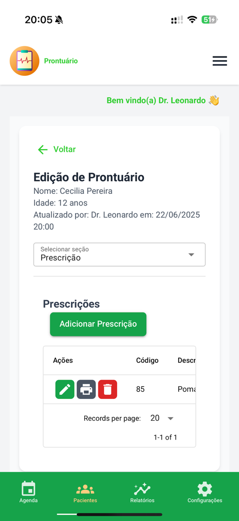 Meus Pacientes Online - Mobile interface for managing patient medical records and prescriptions in the Meus Pacientes Online app.