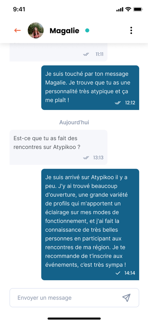Atypikoo: rencontres atypiques - Capture d'écran de l'interface de messagerie Atypikoo montrant une conversation entre deux utilisateurs sur leurs expériences positives au sein de la communauté neurodivergente.