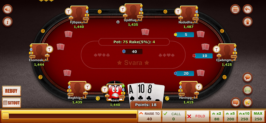 Multiplayer-Gameplay des Svara-Kartenspiels, das einen digitalen roten Filztisch mit acht Spielern und einer Hand im Wert von achtzehn Punkten zeigt