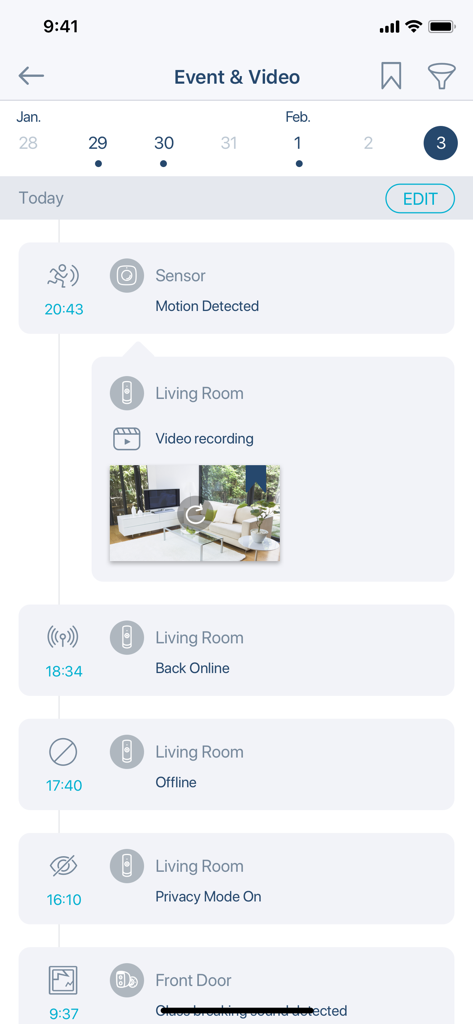 mydlink - La schermata Eventi e Video dell'app mydlink che mostra una cronologia di avvisi di sicurezza e video di rilevamento del movimento.
