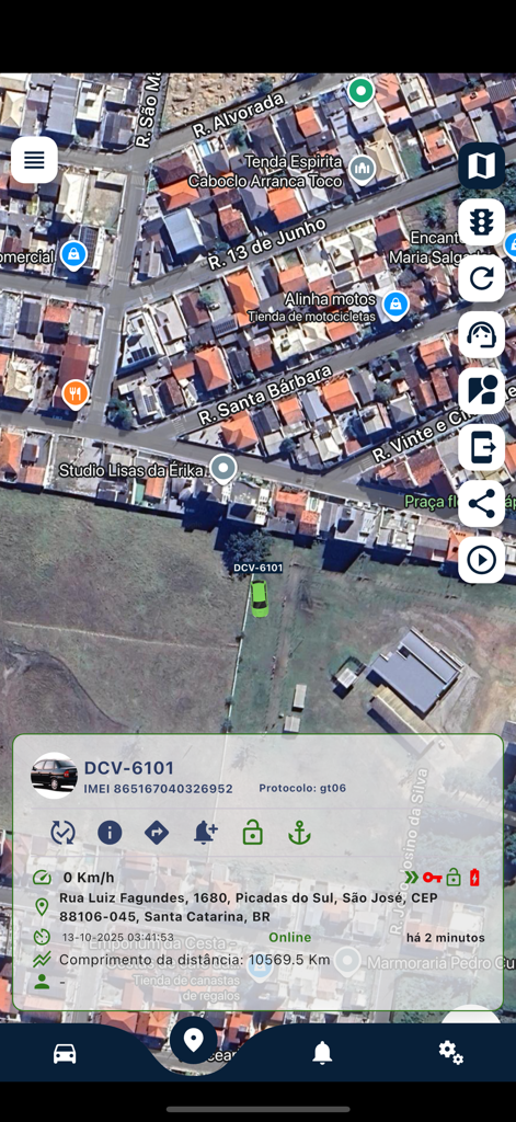 NEW TRACKER APP - Satellite map display showing real time vehicle location and detailed status information