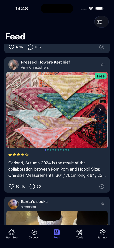 Stash2Go II - Stash2Go IIアプリのスクリーンショット。様々な編み物とかぎ針編みパターンのソーシャルフィードを表示。