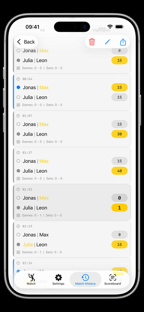 Chronological log of padel match points and game progression on the Match History screen