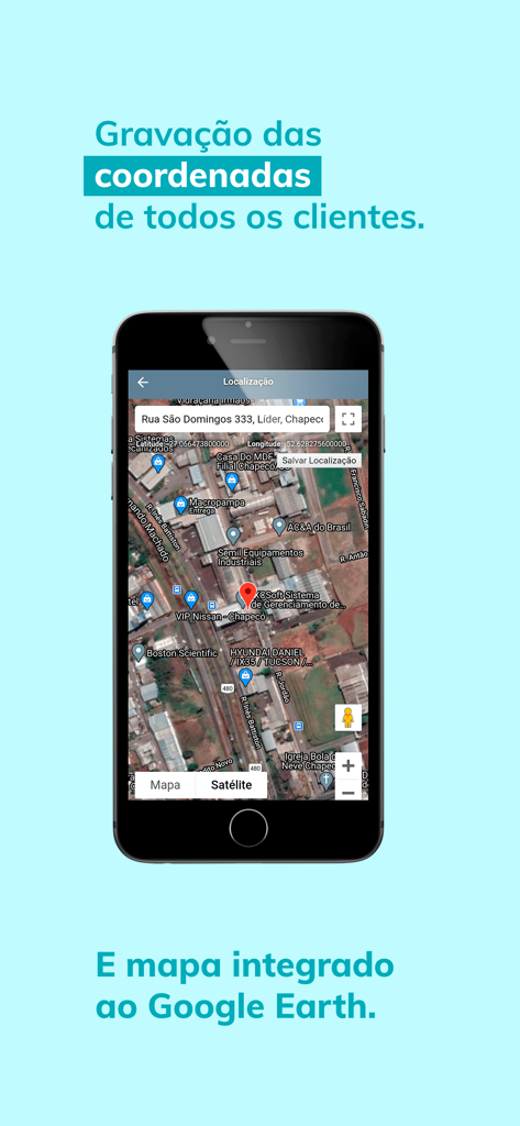 IXC Provedor - Interface do aplicativo IXC Mobile mostrando um mapa de satélite com locais de clientes fixados e coordenadas GPS